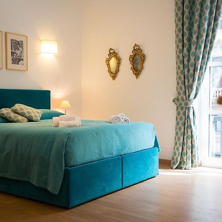 Prestigious Apartment Via Barberini Rome Bagian luar foto