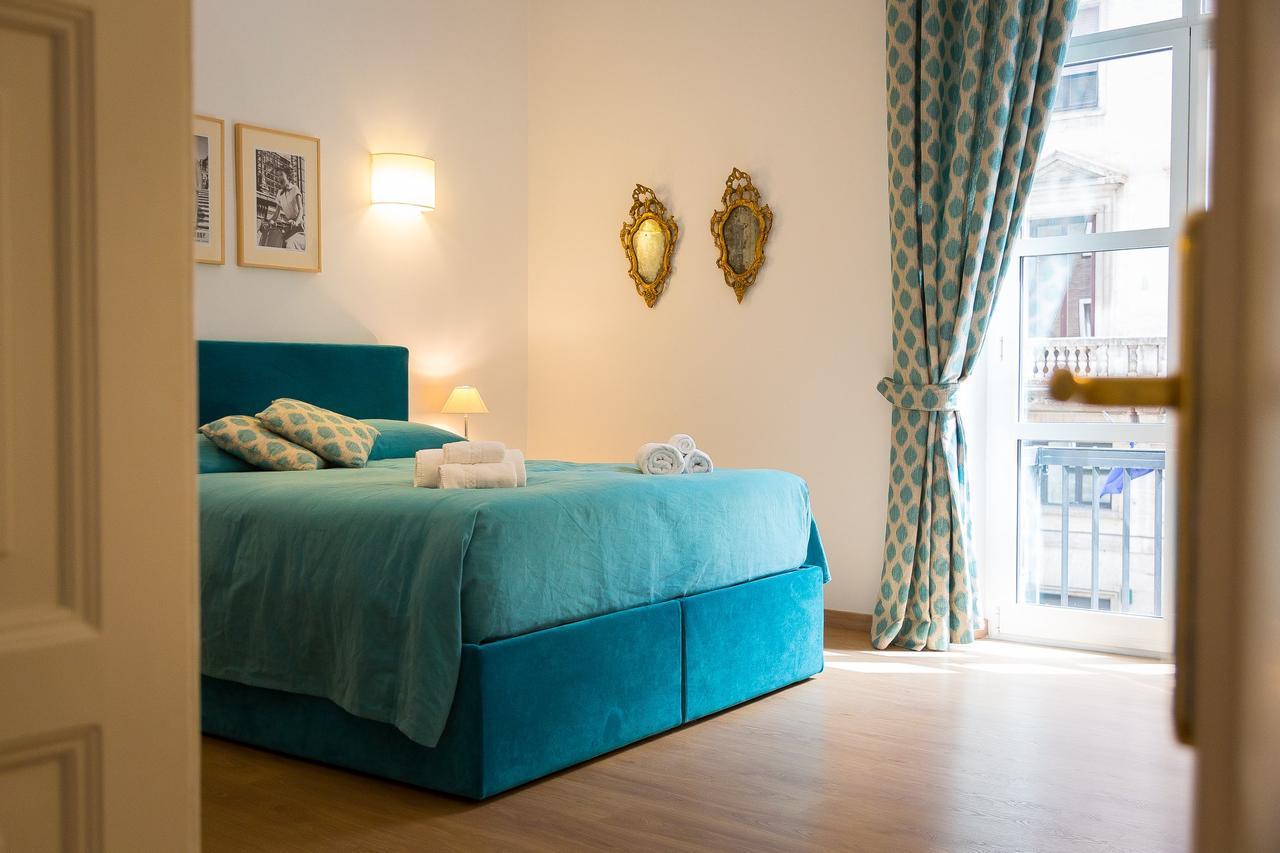 Prestigious Apartment Via Barberini Rome Bagian luar foto