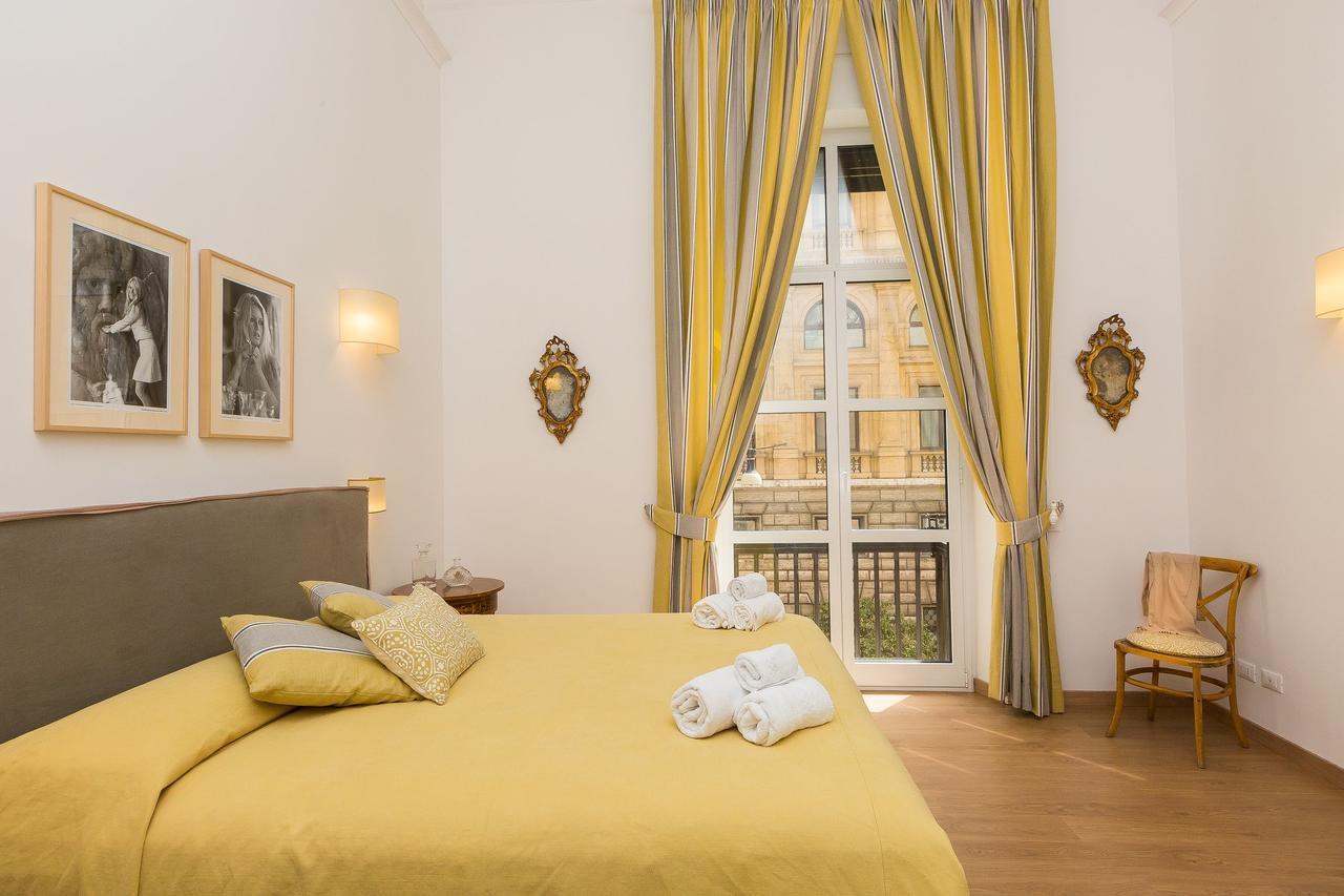 Prestigious Apartment Via Barberini Rome Bagian luar foto