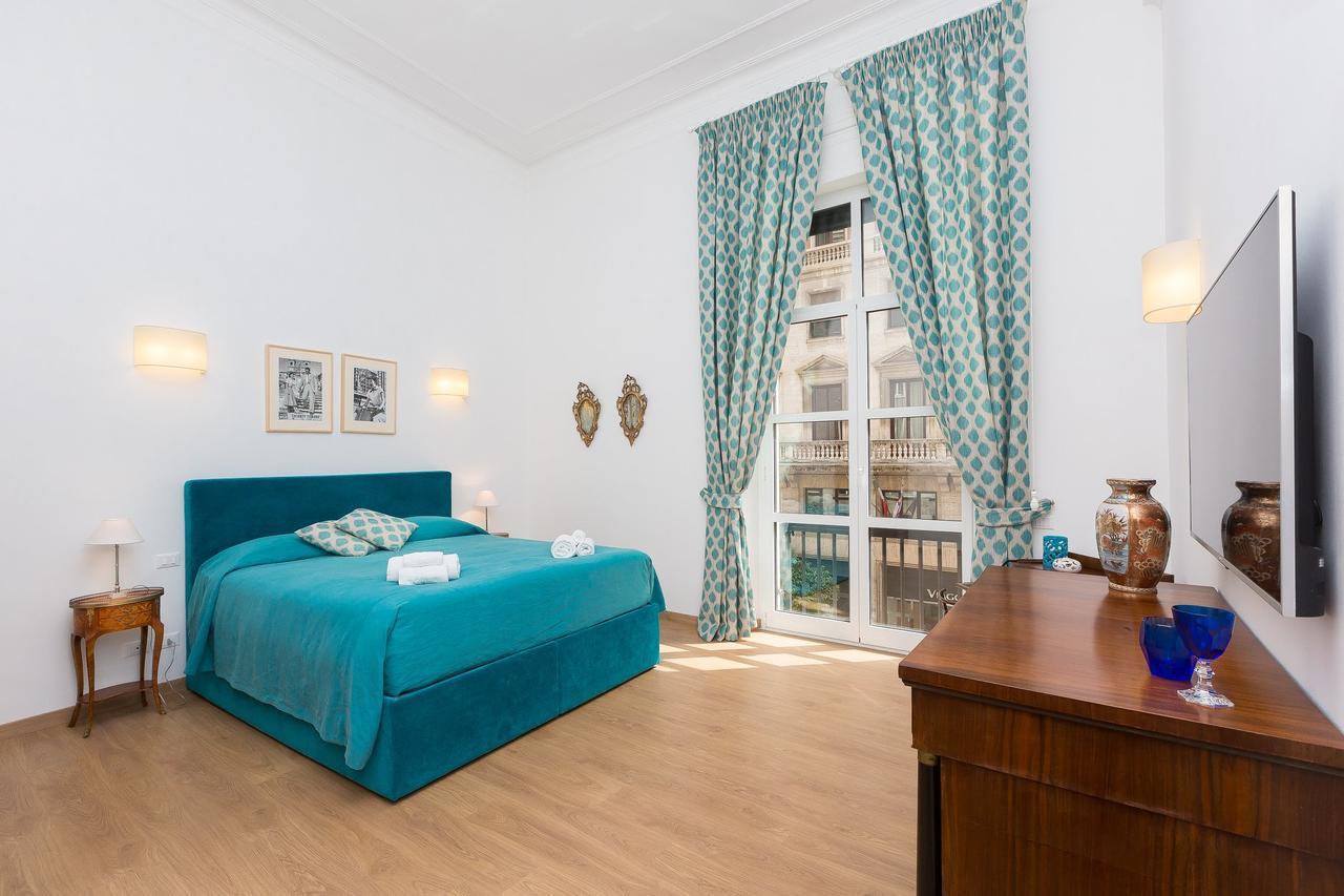Prestigious Apartment Via Barberini Rome Bagian luar foto