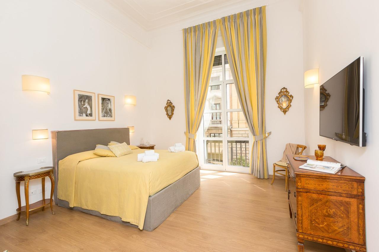 Prestigious Apartment Via Barberini Rome Bagian luar foto