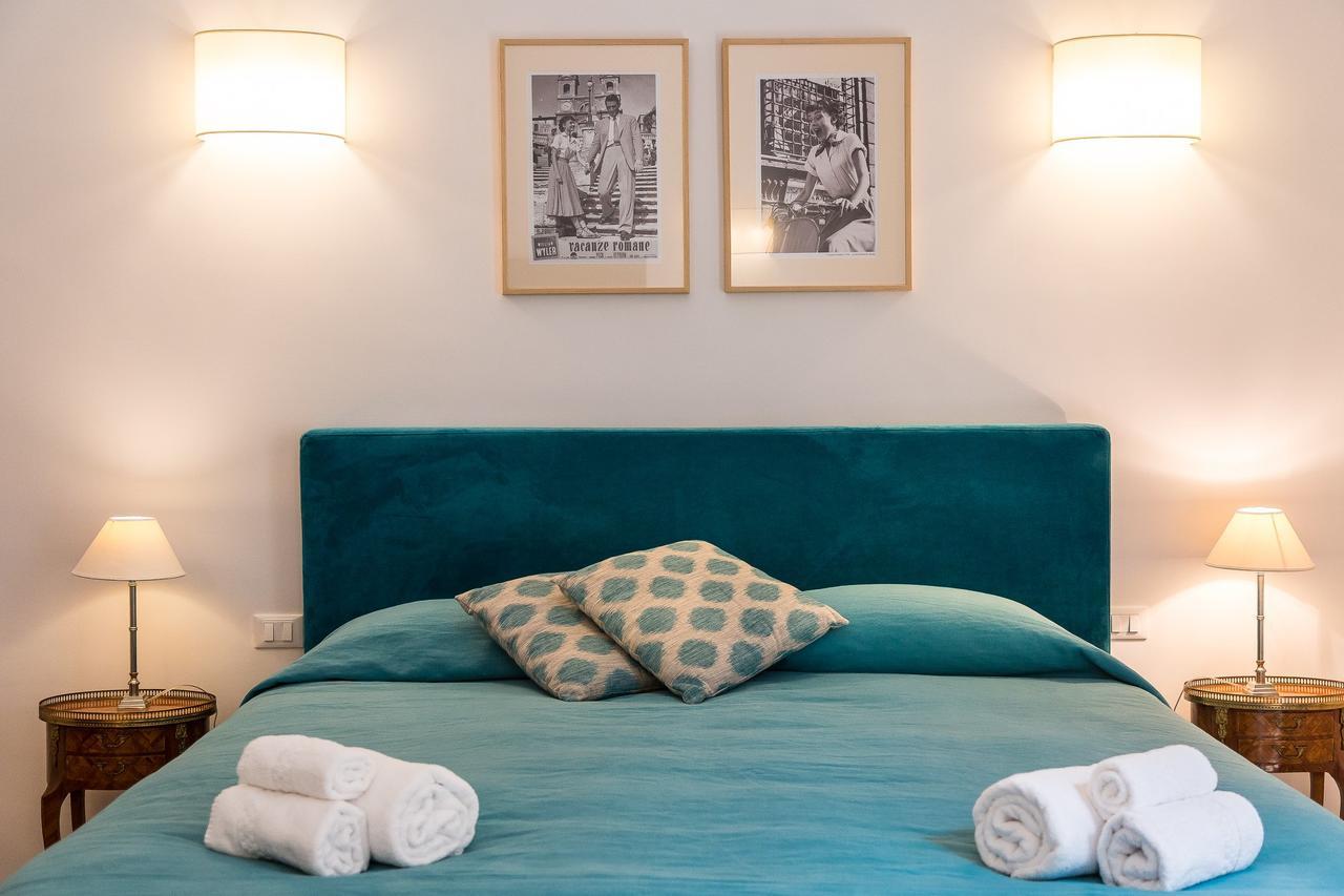 Prestigious Apartment Via Barberini Rome Bagian luar foto